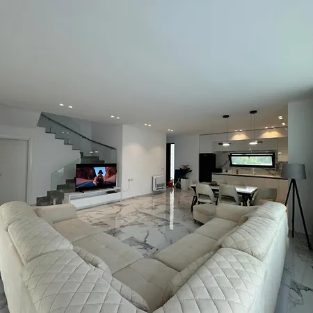 San Pietro Gjiri Lalzit 3bedrooms * Durrës