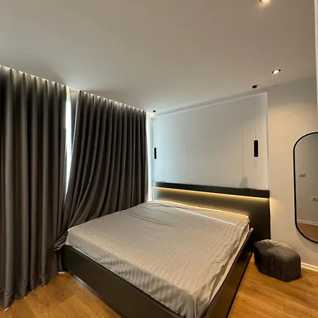 San Pietro Gjiri Lalzit 3bedrooms فيلة *
