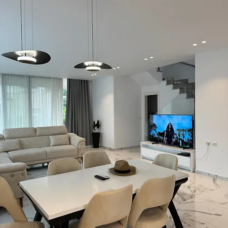 فيلة San Pietro Gjiri Lalzit 3bedrooms
